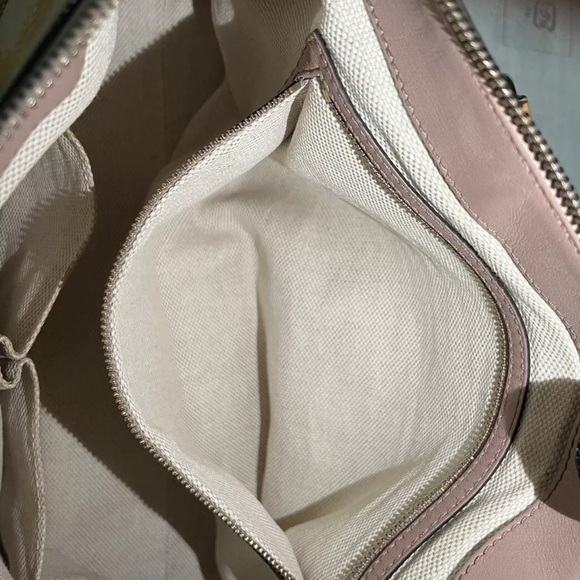 Gucci GG Logo Soho top handle purse. Great condition. Minimal signs of wear - Picture 11 of 13